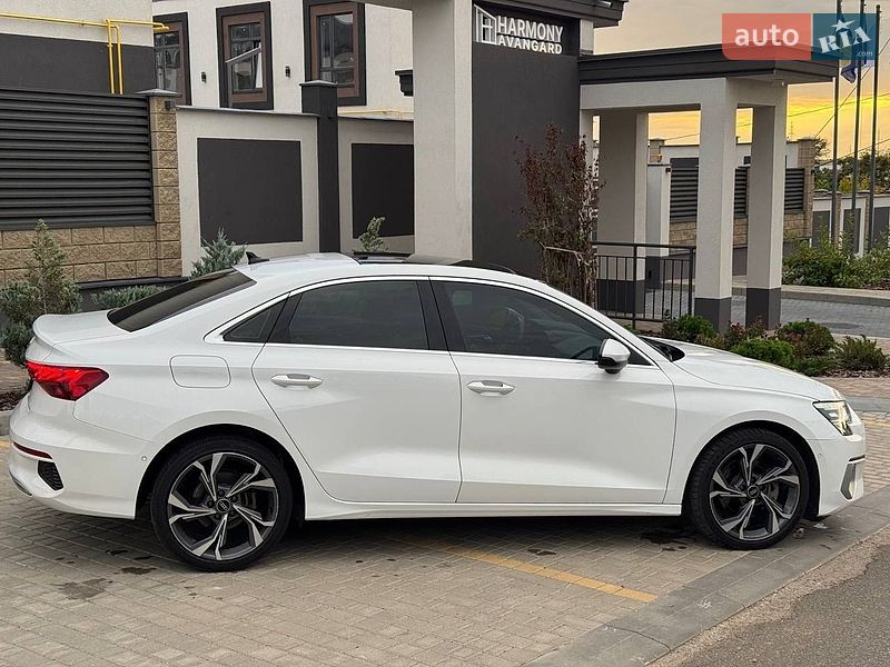 Седан Audi A3 2022 в Одессе