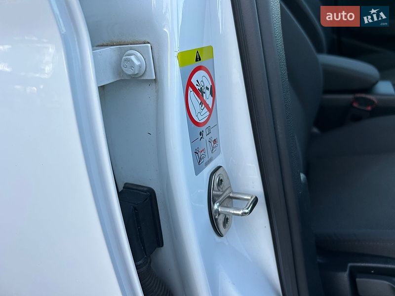 Седан Audi A3 2017 в Хусте