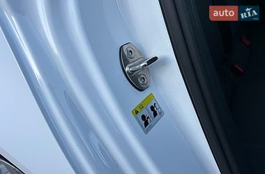 Седан Audi A3 2017 в Хусте
