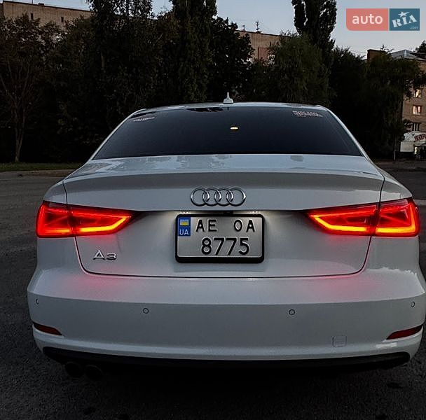 Седан Audi A3 2014 в Кривому Розі