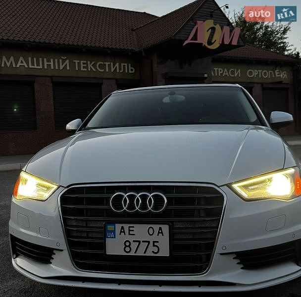 Седан Audi A3 2014 в Кривому Розі