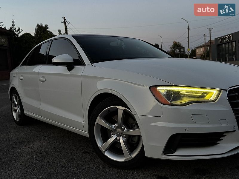 Седан Audi A3 2014 в Кривому Розі