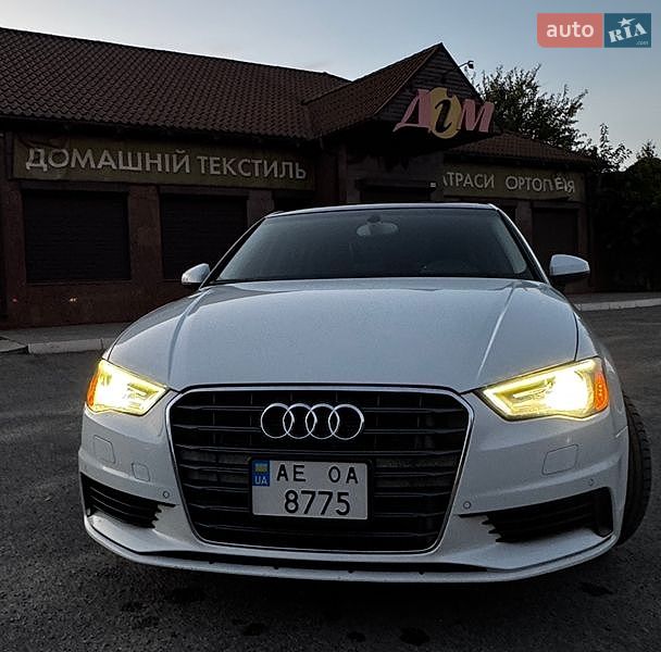 Седан Audi A3 2014 в Кривому Розі