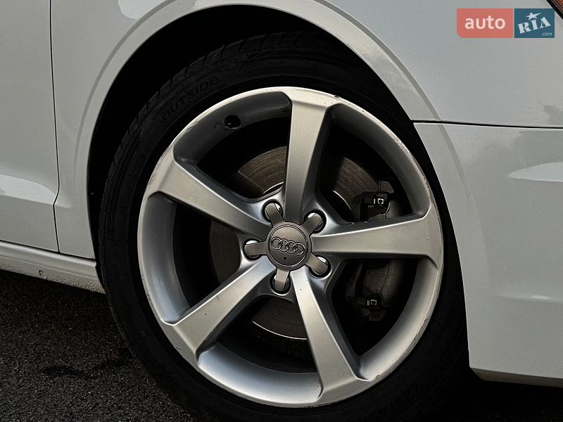 Седан Audi A3 2014 в Кривому Розі