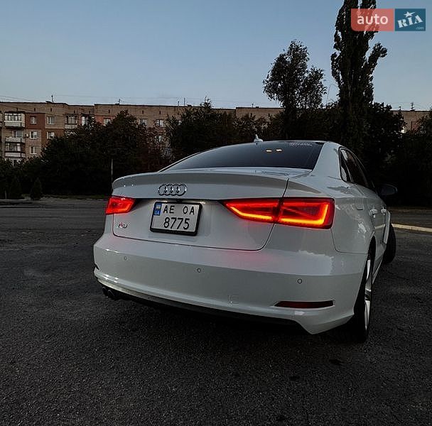 Седан Audi A3 2014 в Кривому Розі