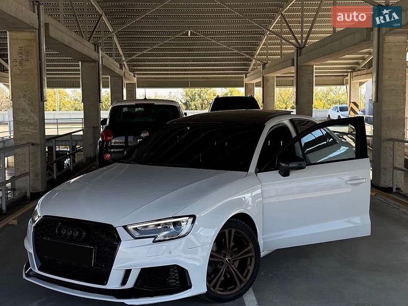 Седан Audi A3 2015 в Полтаві