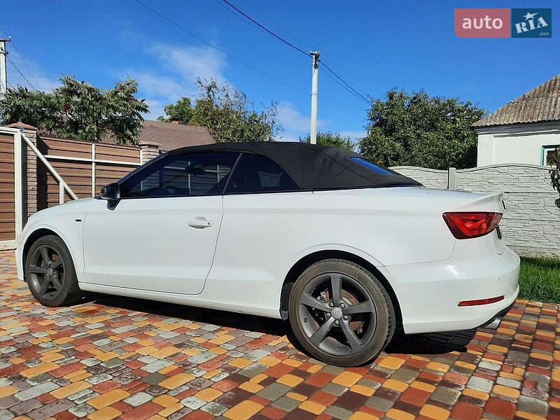 Кабріолет Audi A3 2015 в Києві фото 6 Кабріолет Audi A3 2015 в Києві
