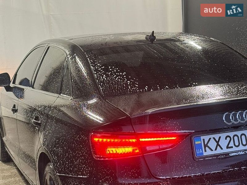 Седан Audi A3 2016 в Харькове