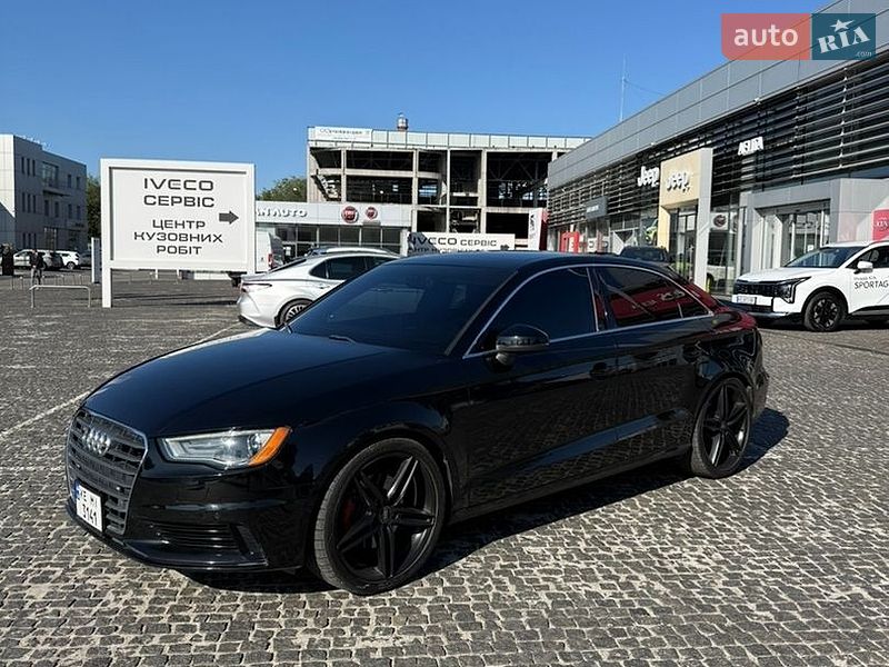 Седан Audi A3 2015 в Днепре