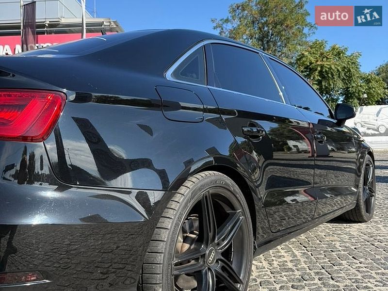 Седан Audi A3 2015 в Днепре