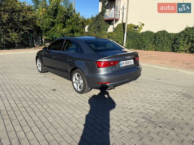 Седан Audi A3 2015 в Житомире
