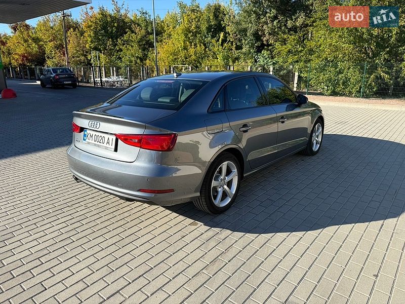 Седан Audi A3 2015 в Житомире