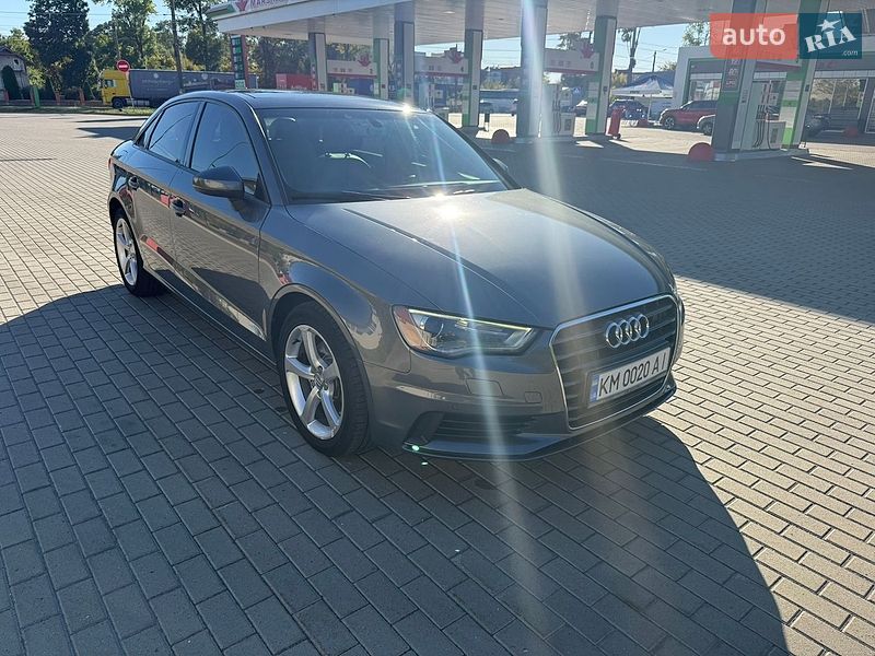 Седан Audi A3 2015 в Житомире