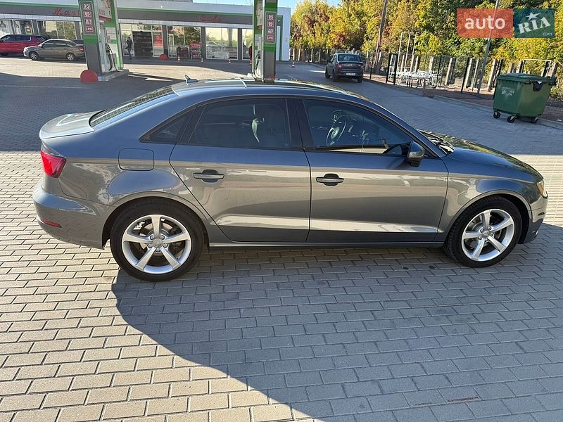 Седан Audi A3 2015 в Житомире