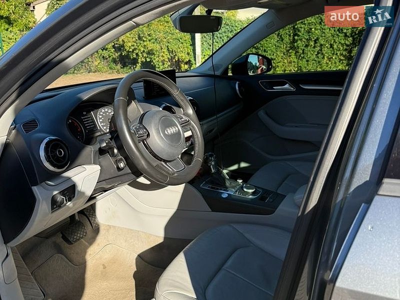 Седан Audi A3 2015 в Житомире
