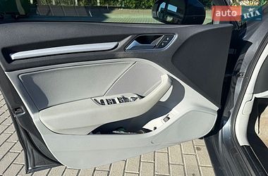 Седан Audi A3 2015 в Житомире