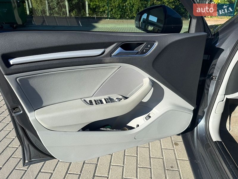 Седан Audi A3 2015 в Житомире
