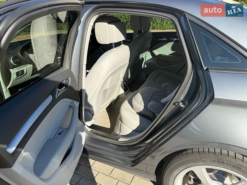 Седан Audi A3 2015 в Житомире