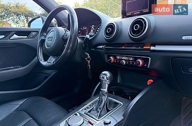Седан Audi A3 2015 в Киеве