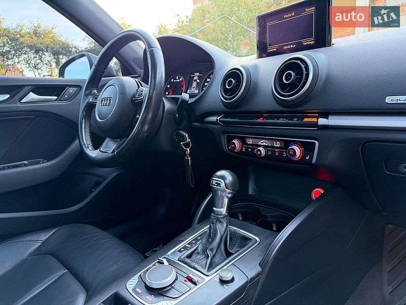Седан Audi A3 2015 в Киеве