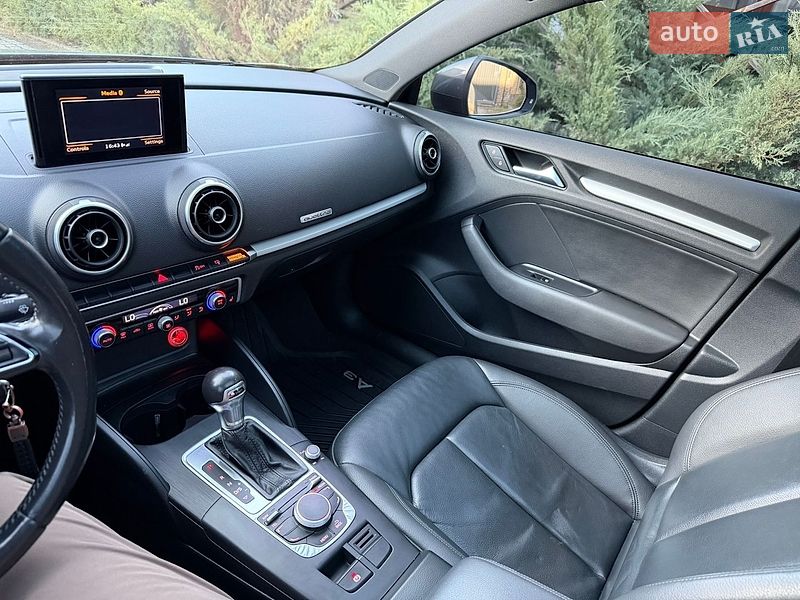 Седан Audi A3 2015 в Киеве