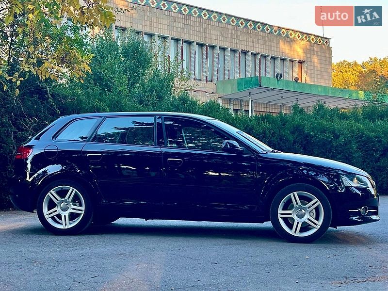 Хэтчбек Audi A3 2010 в Умани