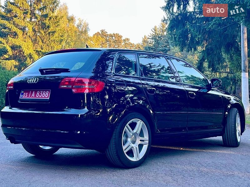 Хэтчбек Audi A3 2010 в Умани