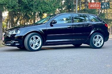 Хэтчбек Audi A3 2010 в Умани