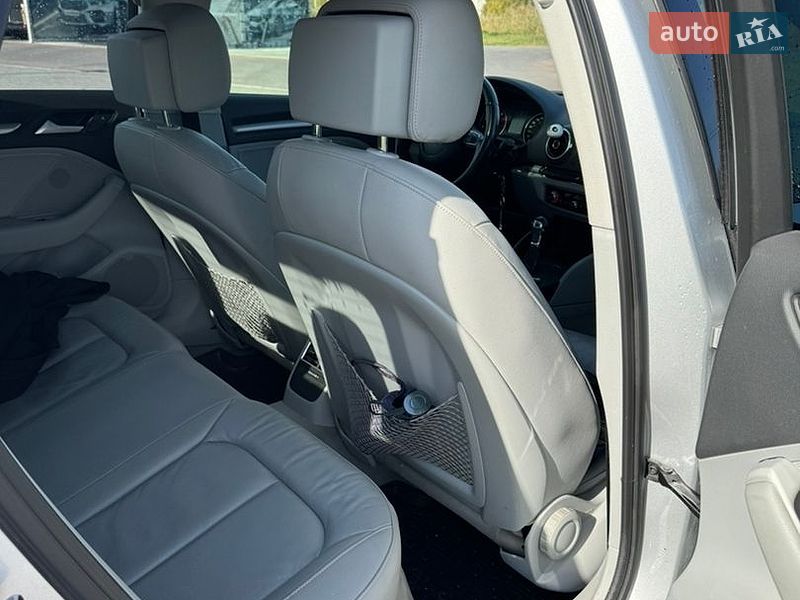 Седан Audi A3 2014 в Львові