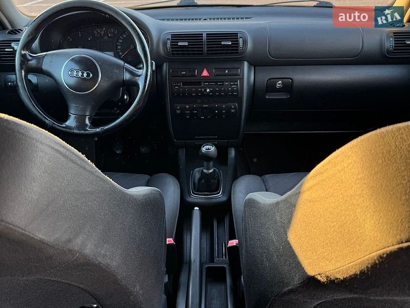 Хетчбек Audi A3 2001 в Чернівцях