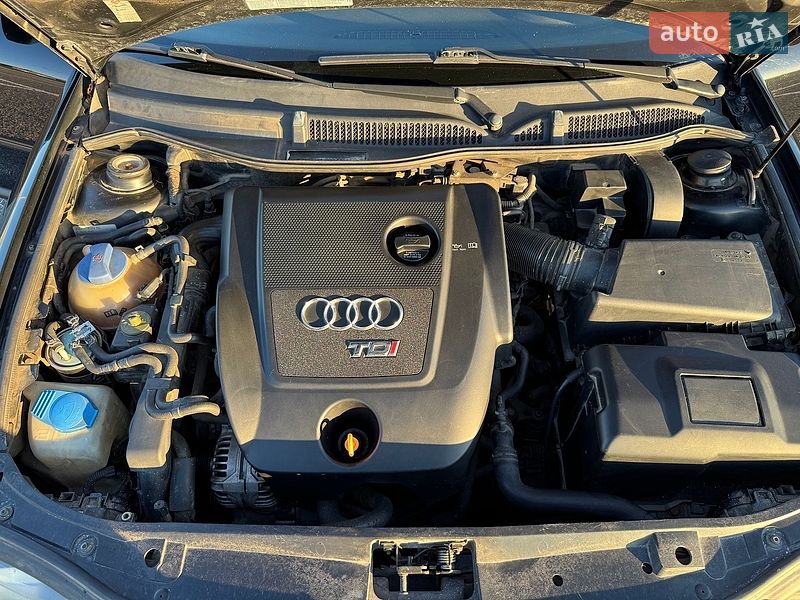 Хетчбек Audi A3 2001 в Чернівцях