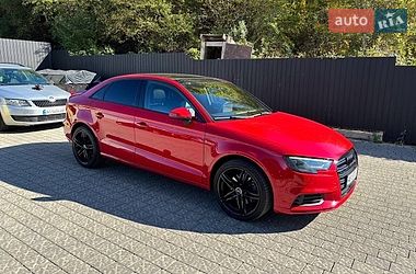 Седан Audi A3 2017 в Ужгороді