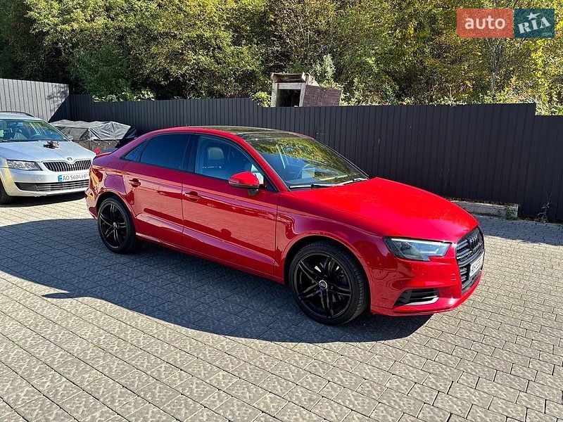 Седан Audi A3 2017 в Ужгороді