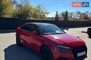 Седан Audi A3 2017 в Ужгороді