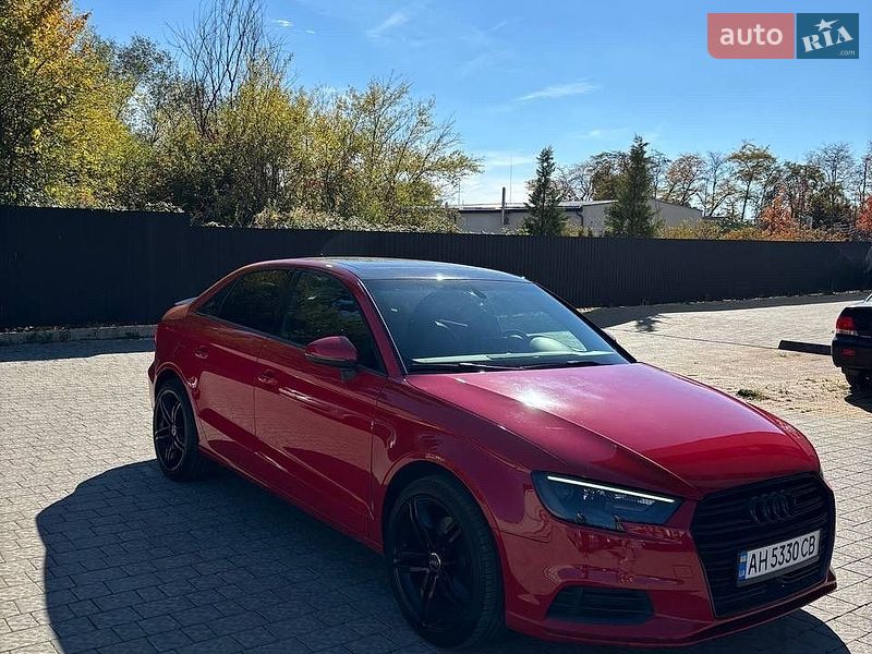 Седан Audi A3 2017 в Ужгороді
