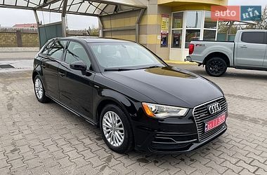 Хэтчбек Audi A3 2016 в Дубно