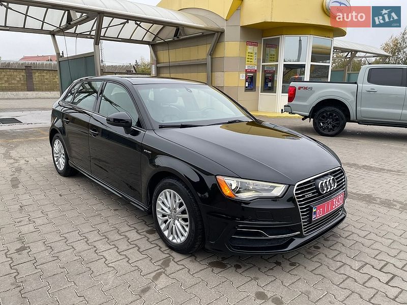 Хэтчбек Audi A3 2016 в Дубно
