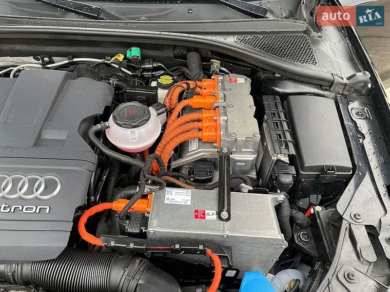 Хэтчбек Audi A3 2016 в Дубно