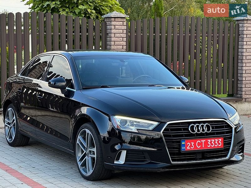 Седан Audi A3 2018 в Старокостянтинові