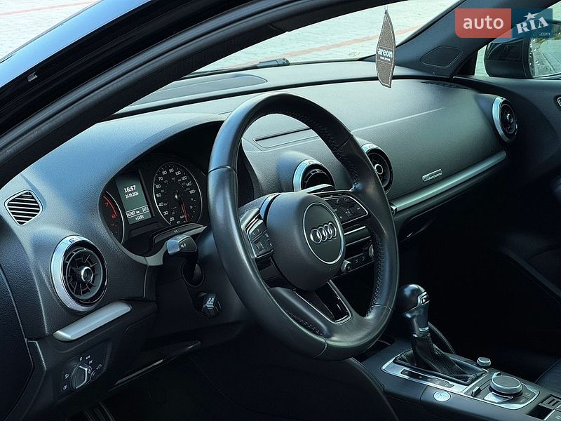 Седан Audi A3 2018 в Старокостянтинові