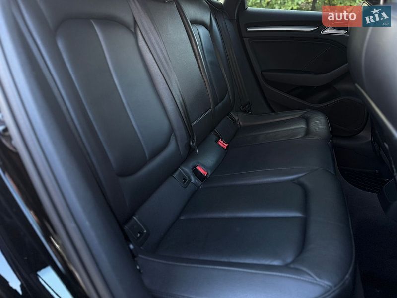 Седан Audi A3 2018 в Старокостянтинові
