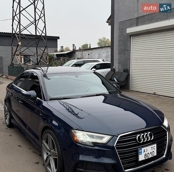 Седан Audi A3 2016 в Киеве