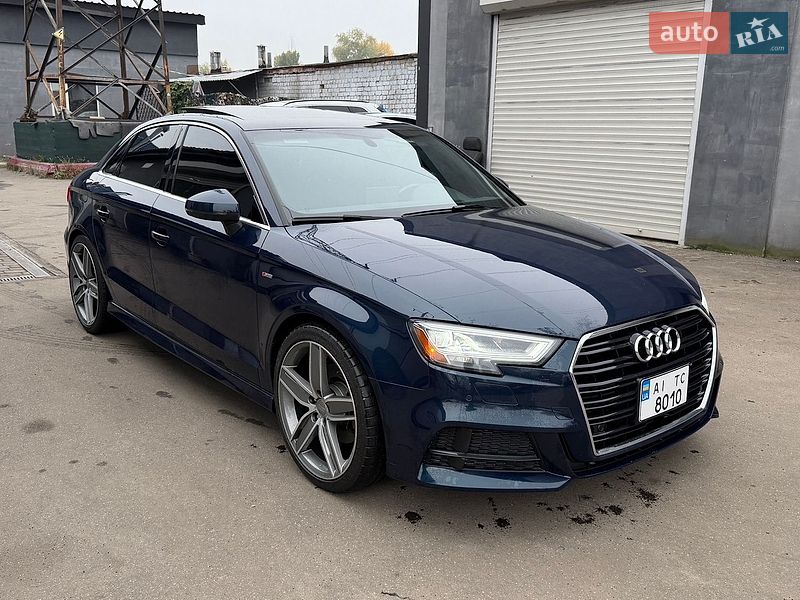 Седан Audi A3 2016 в Киеве