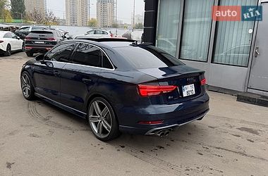 Седан Audi A3 2016 в Киеве