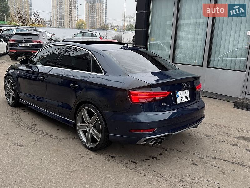 Седан Audi A3 2016 в Киеве