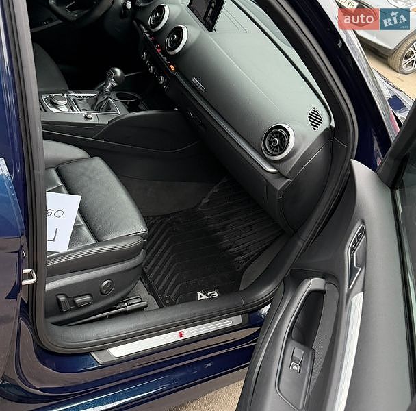 Седан Audi A3 2016 в Киеве