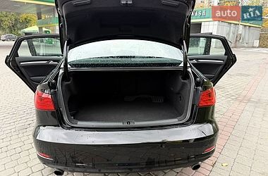 Седан Audi A3 2016 в Львові