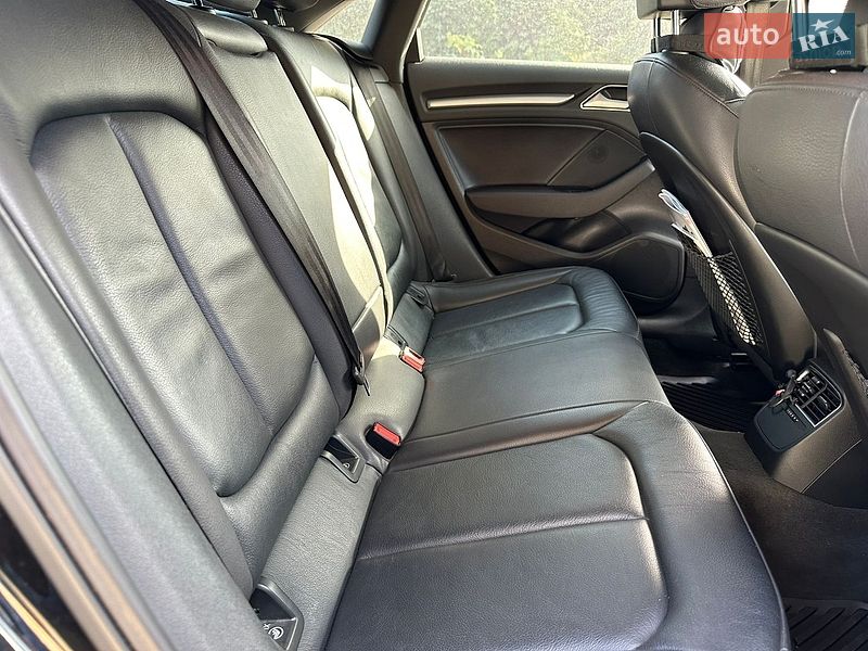 Седан Audi A3 2015 в Днепре