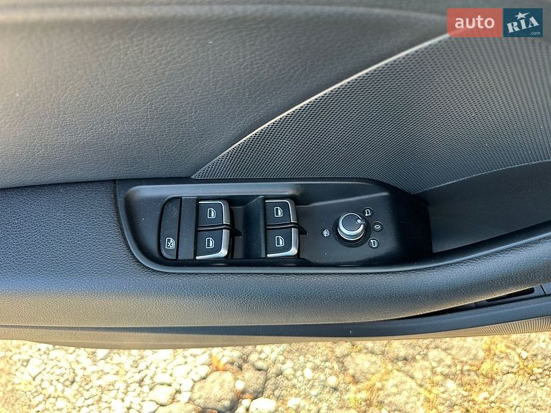 Седан Audi A3 2015 в Днепре