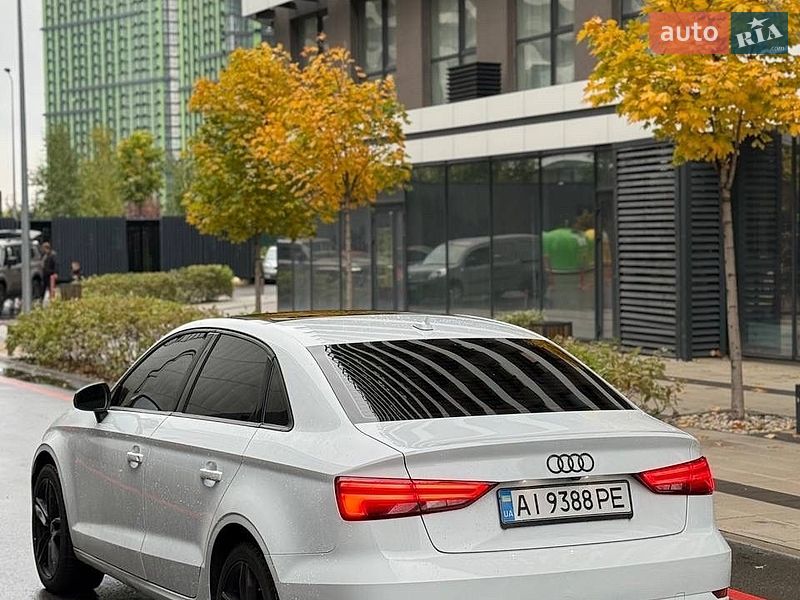 Седан Audi A3 2017 в Києві